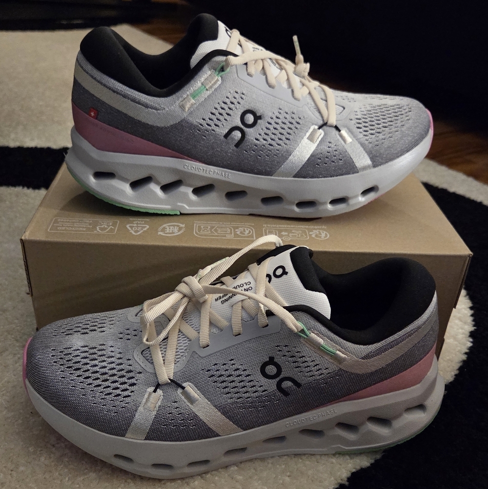 ON CLOUDSURFER 2' 'WHITE/MINERAL'